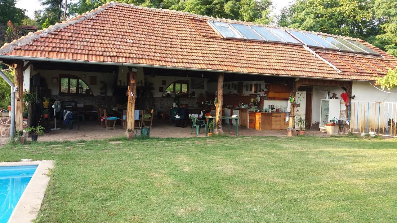 Zlatna Panega Chuchi Guest House 1 מראה חיצוני תמונה