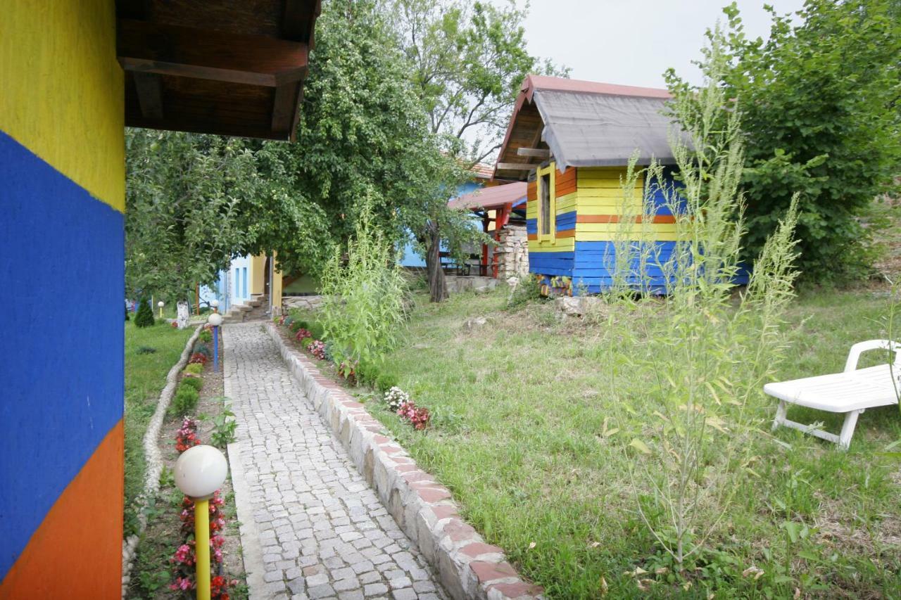 Zlatna Panega Chuchi Guest House 1 מראה חיצוני תמונה