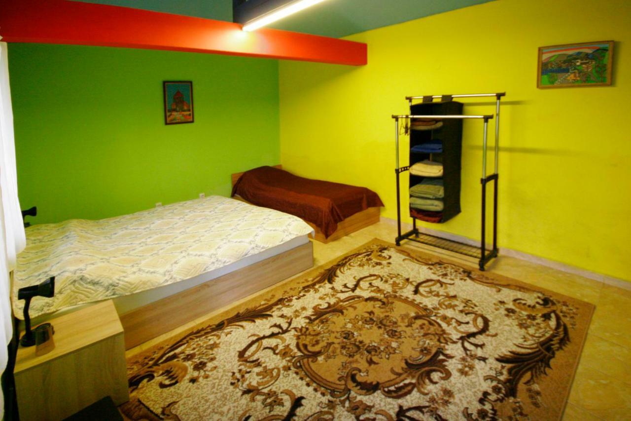 Zlatna Panega Chuchi Guest House 1 מראה חיצוני תמונה